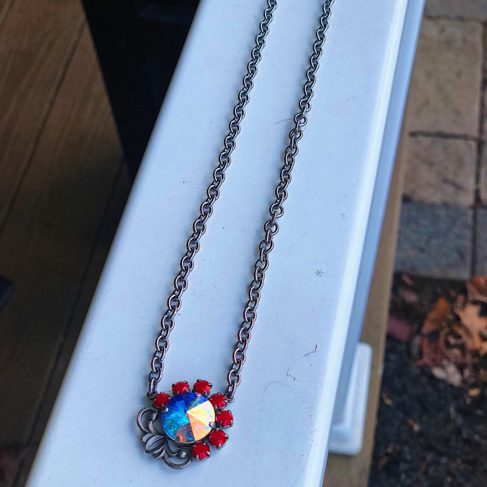 Iridescent Sabika Necklace